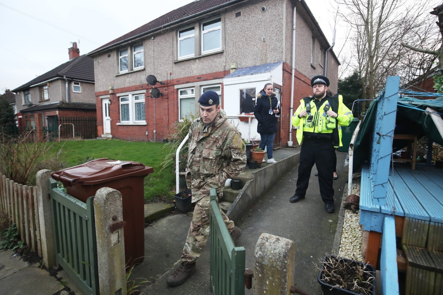 Man arrested as bomb squad search homes across Bradford 