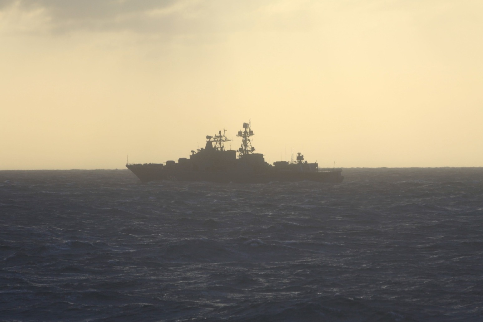 Russian warships will pass through the channel 