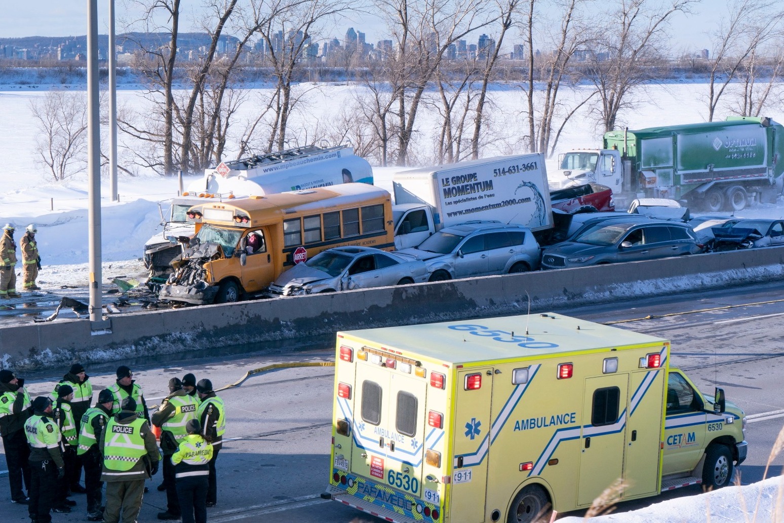 Blizzard-like conditions cause 200 vehicle pile-up in Canada 