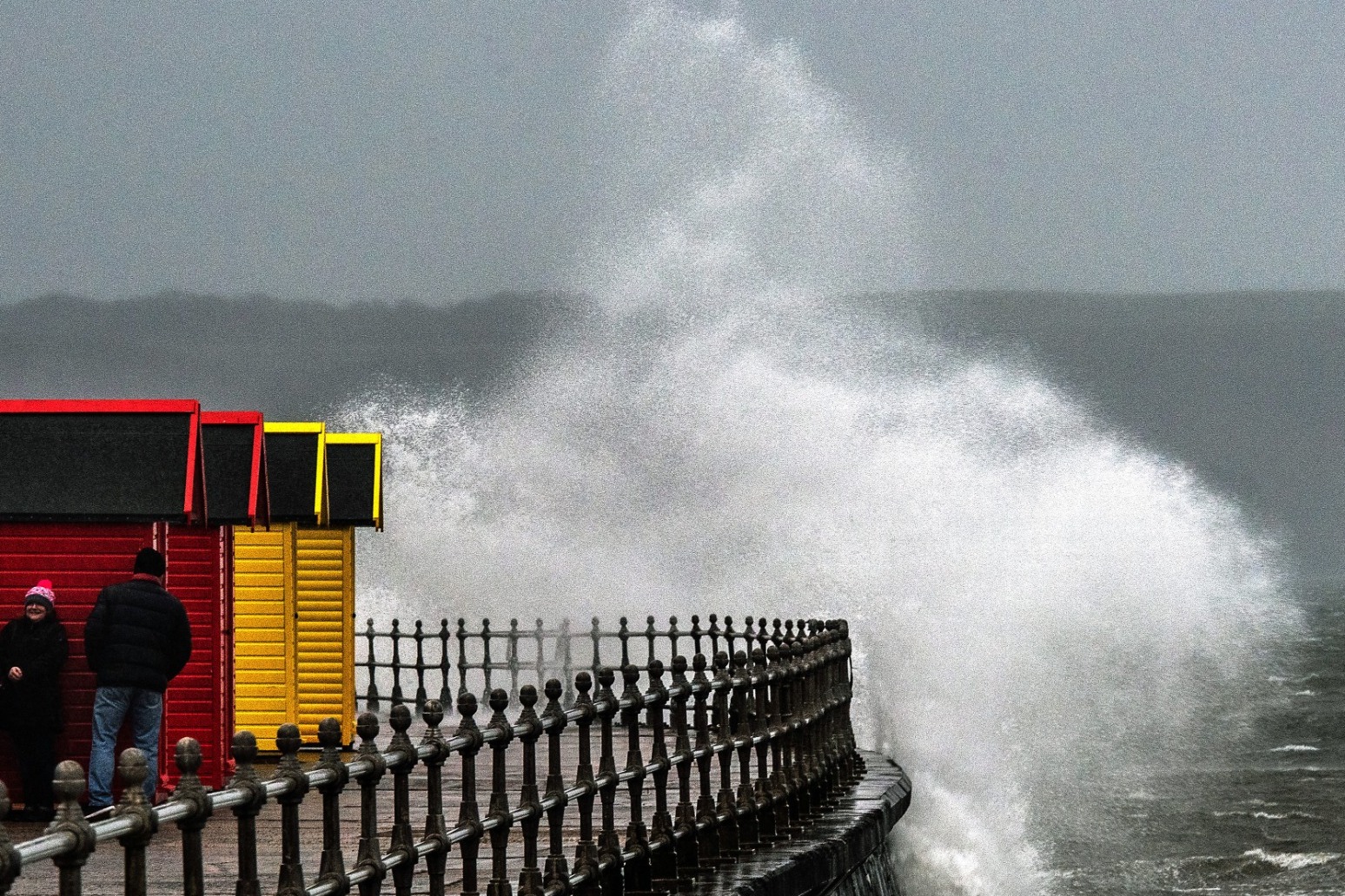 Fresh band of heavy rain is expected to sweep over Britain 