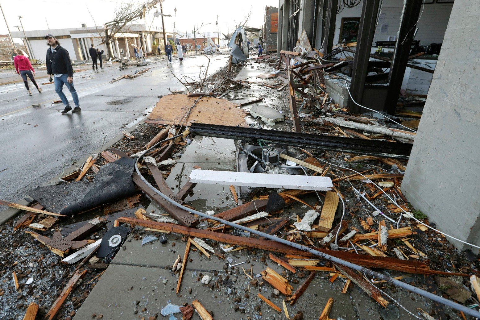 Death toll rises after US tornadoes 