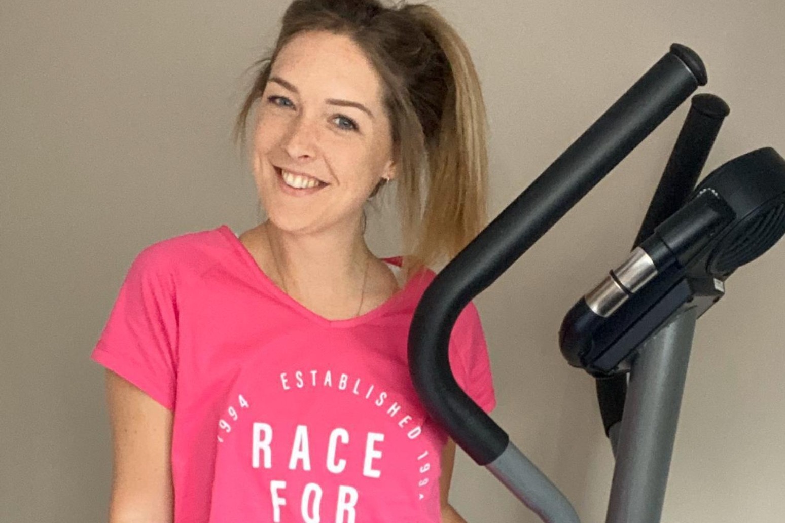 \'Sisters\' with incurable cancer back lockdown race for life at home 