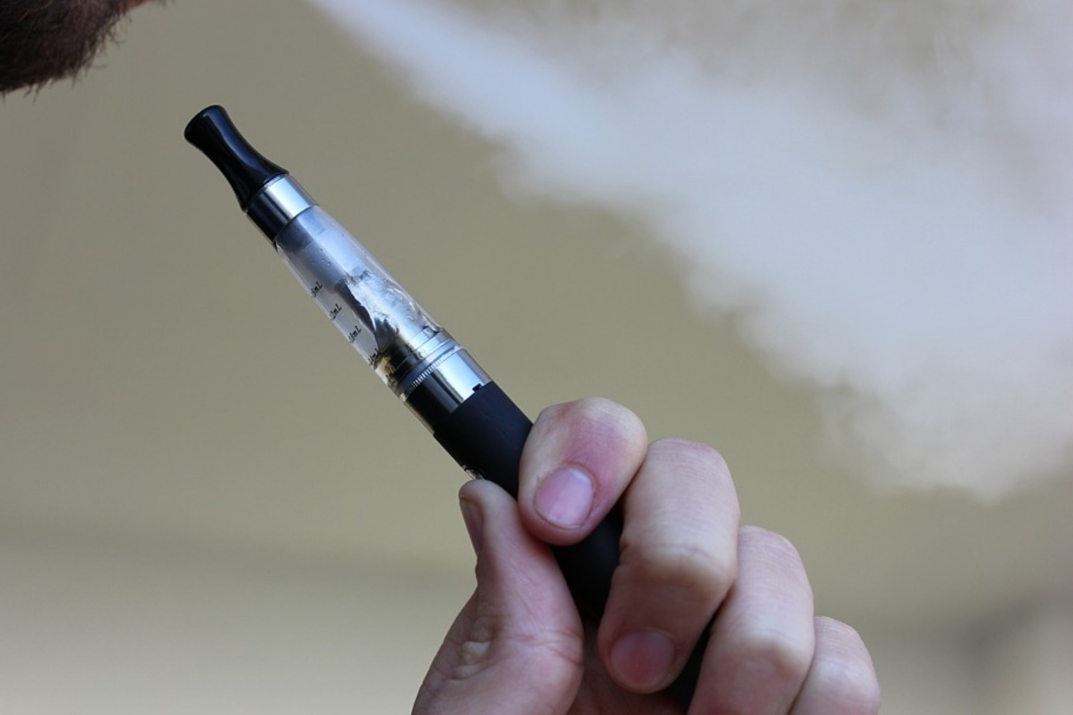 Calls grow for e-cigarette flavouring to be banned 