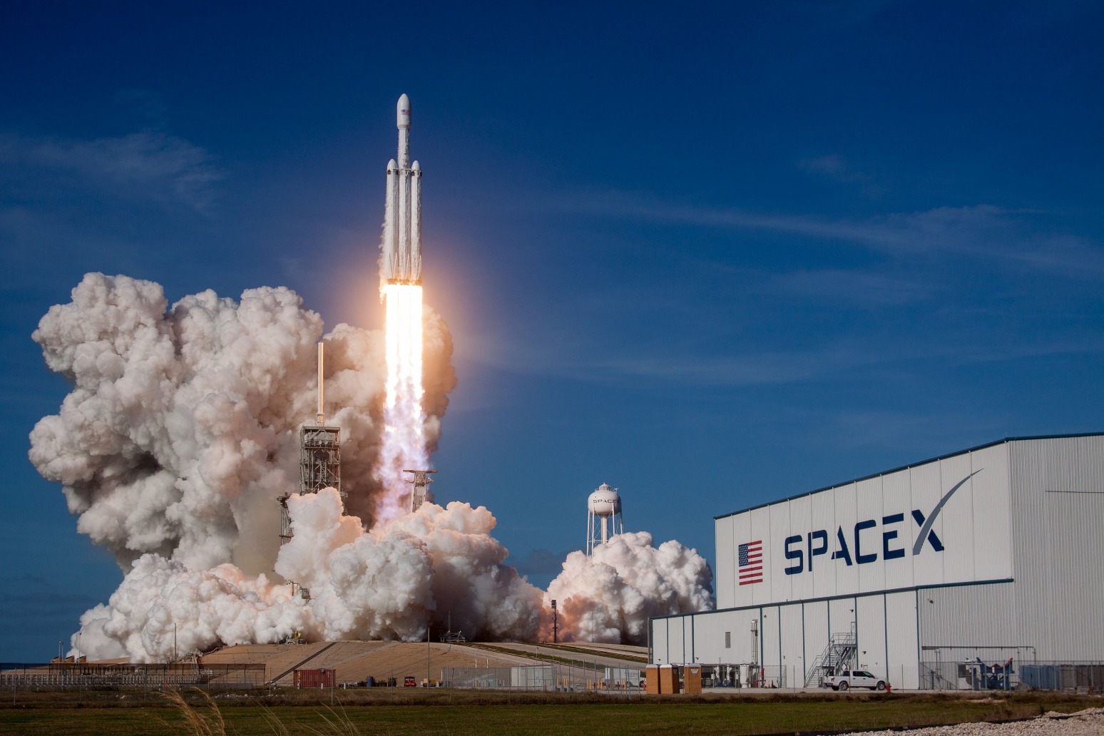 SpaceX rocket with unmanned U.S. capsule blasts off for space station 