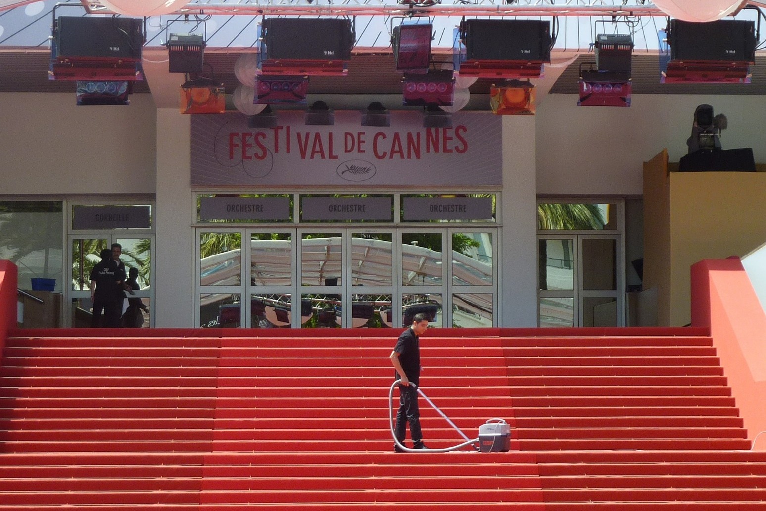 Elton John touches down in Cannes for sparkling \'Rocketman\' premiere 