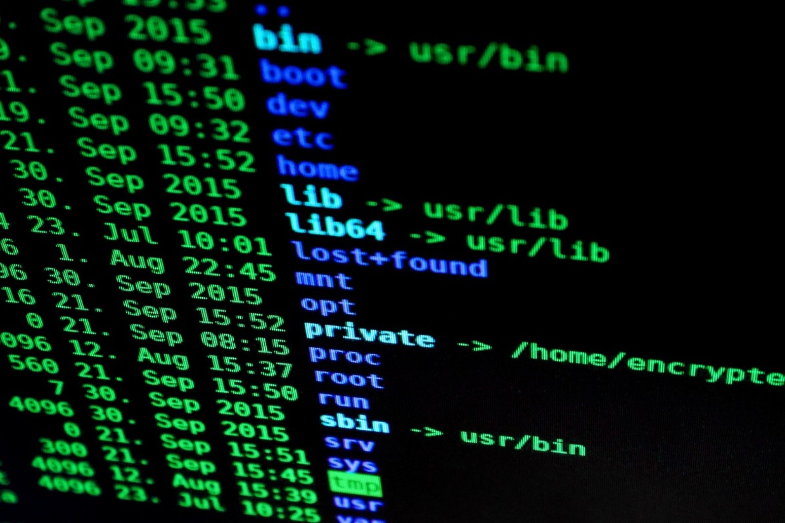 UK SECURITY SERVICES EXPOSE RUSSIA-BASED HACKERS 