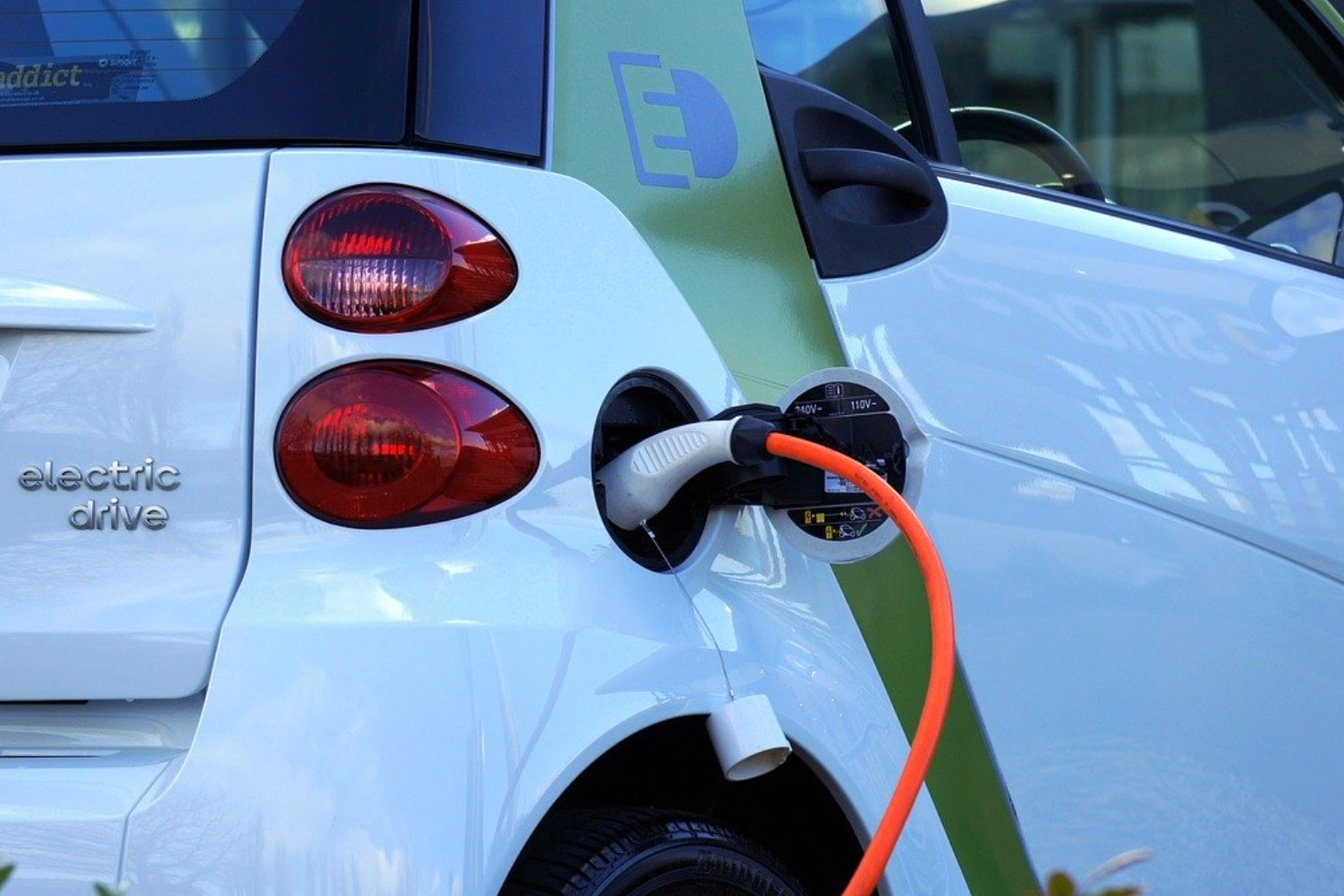 Funding for charging stations for electric vehicles to be increased 