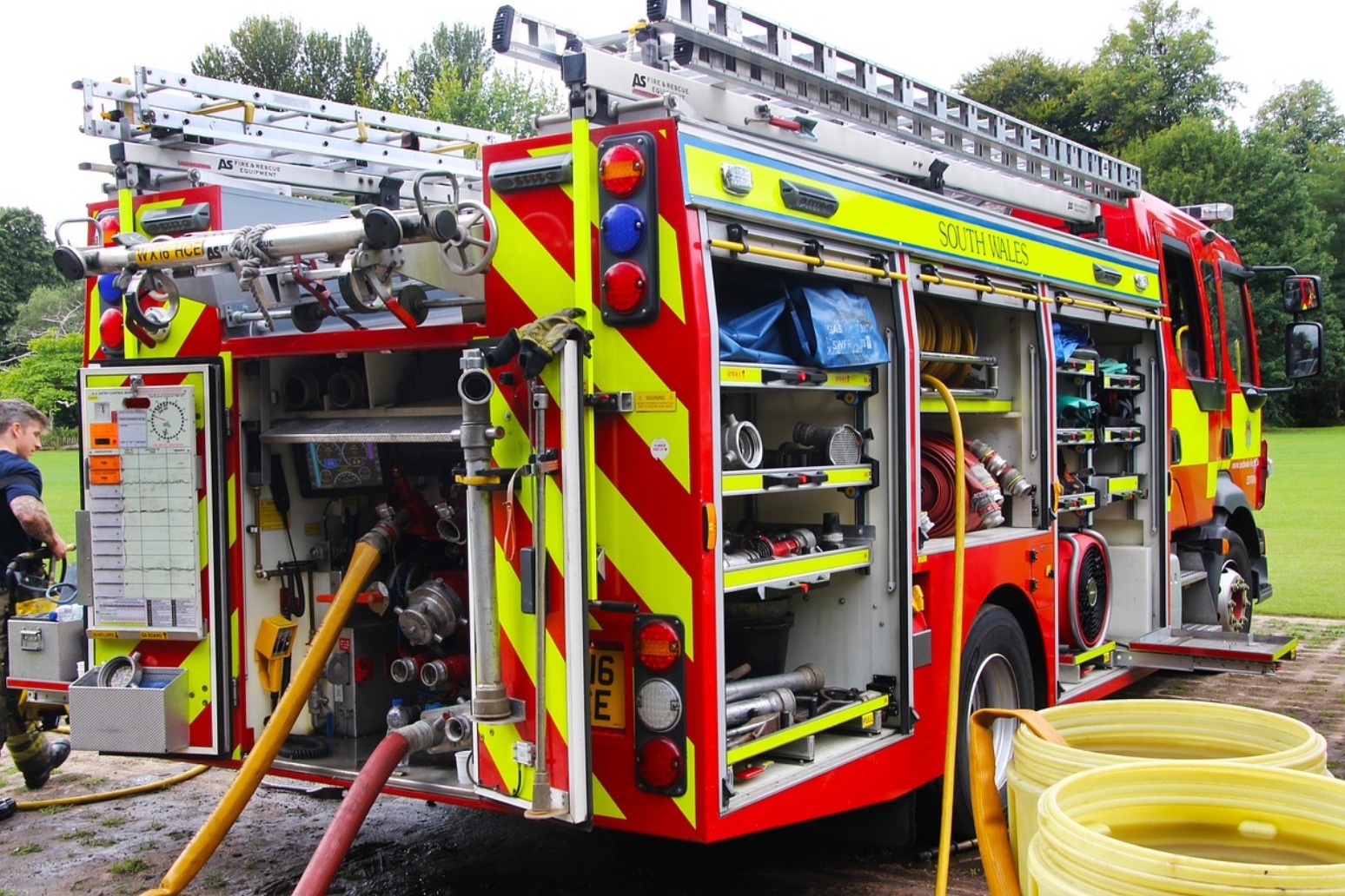 Fire crews dealing with UK grass fires 