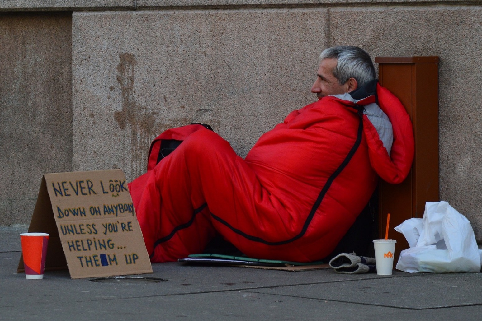 Government to provide 100 million to eradicate rough sleeping 