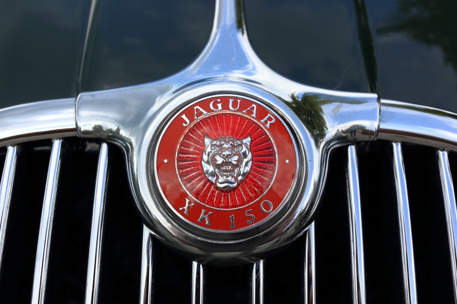 Jaguar Land Rover begins Brexit-linked UK plant shutdowns 