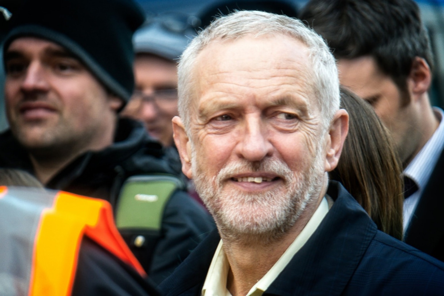 Corbyn urges Europe to tackle fake populists 