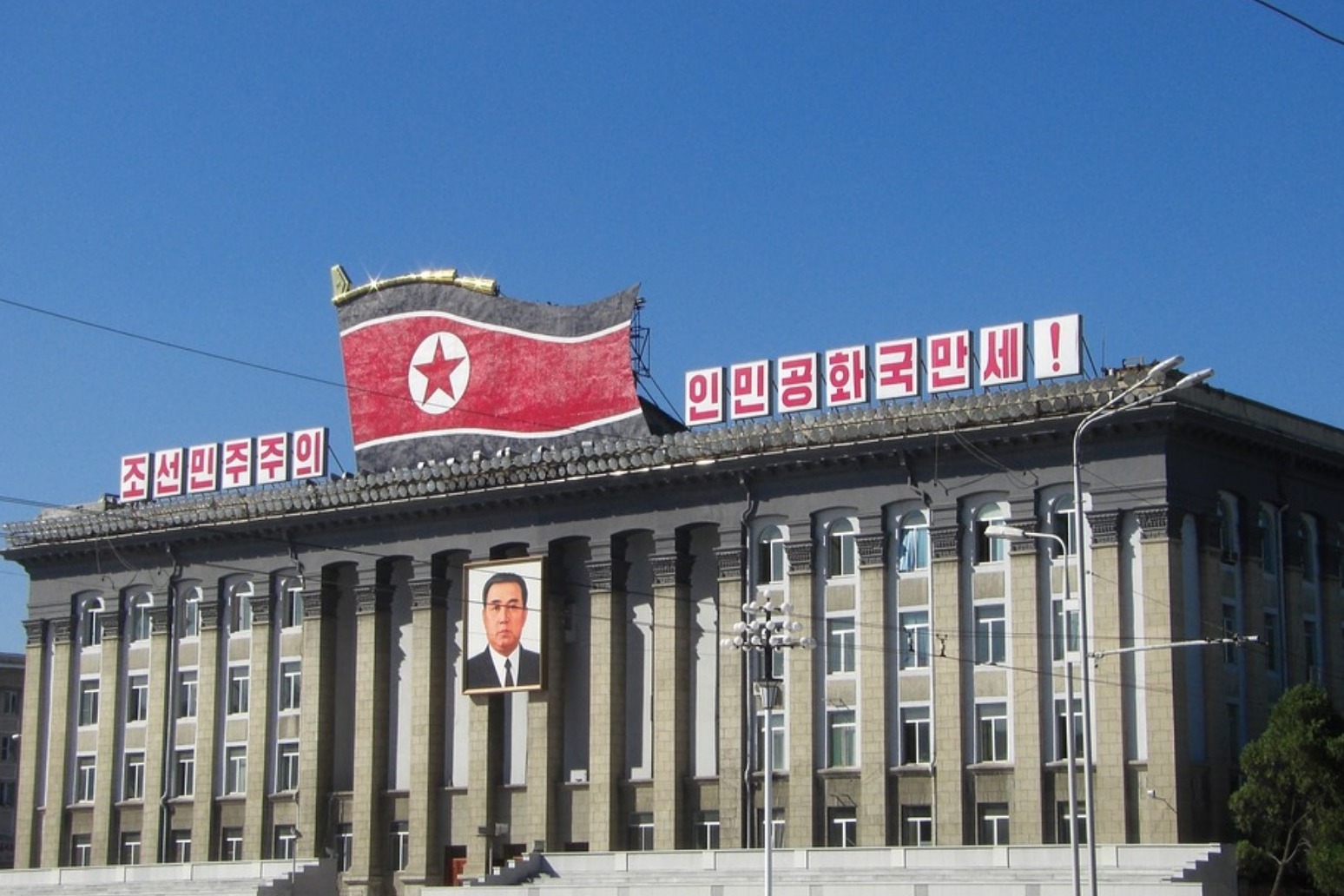 North Korea tests two more short-range missiles 
