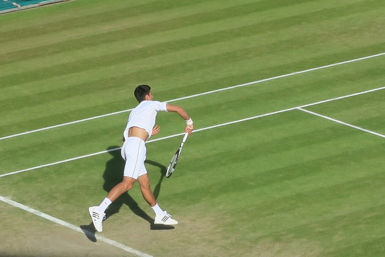 Djokovic beats Anderson to win fourth Wimbledon title 