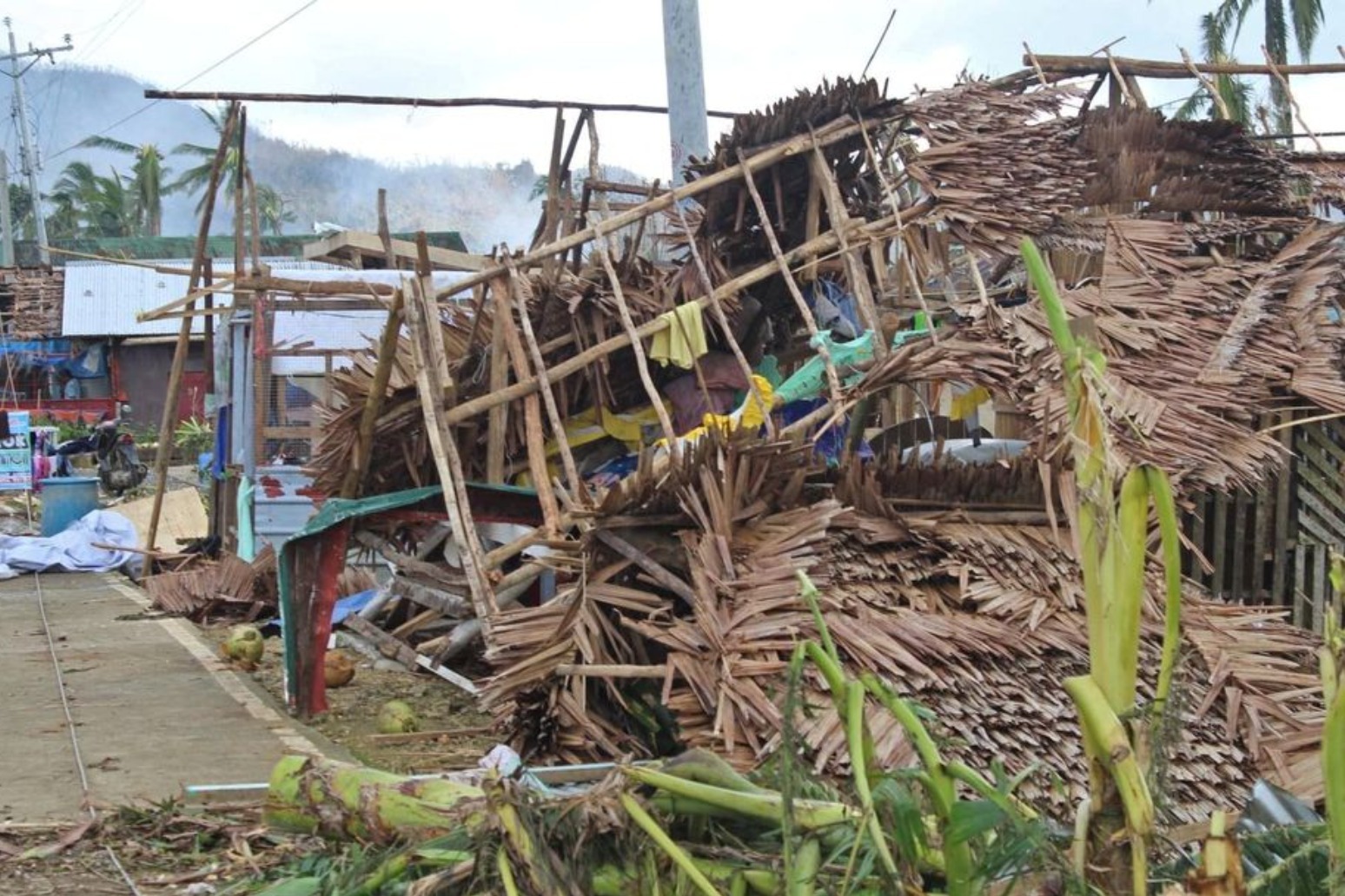 Muted Christmas in Philippines in wake of deadly typhoon 