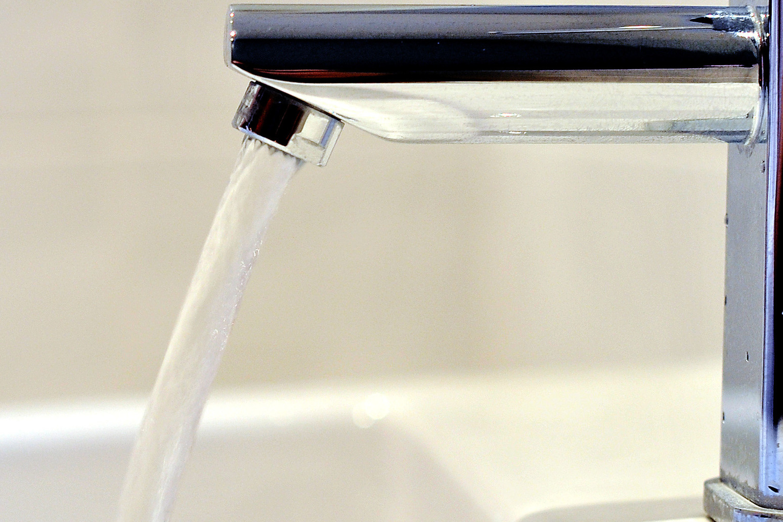Average water bill to drop by around £17 a year 